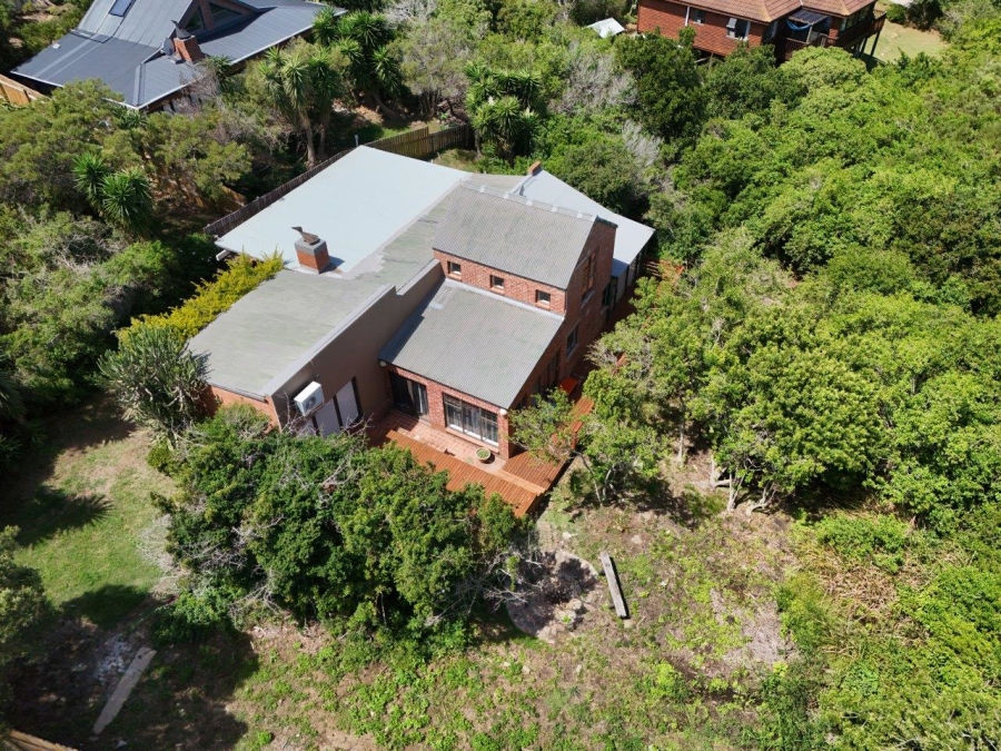 4 Bedroom Property for Sale in Noorsekloof Eastern Cape